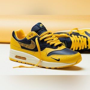 Nike Air Max 1 premium womans shoes sneakers